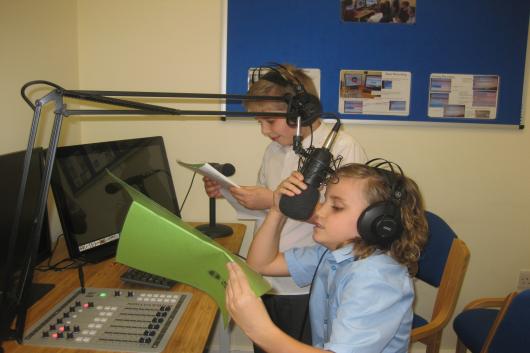 Radio2.jpg