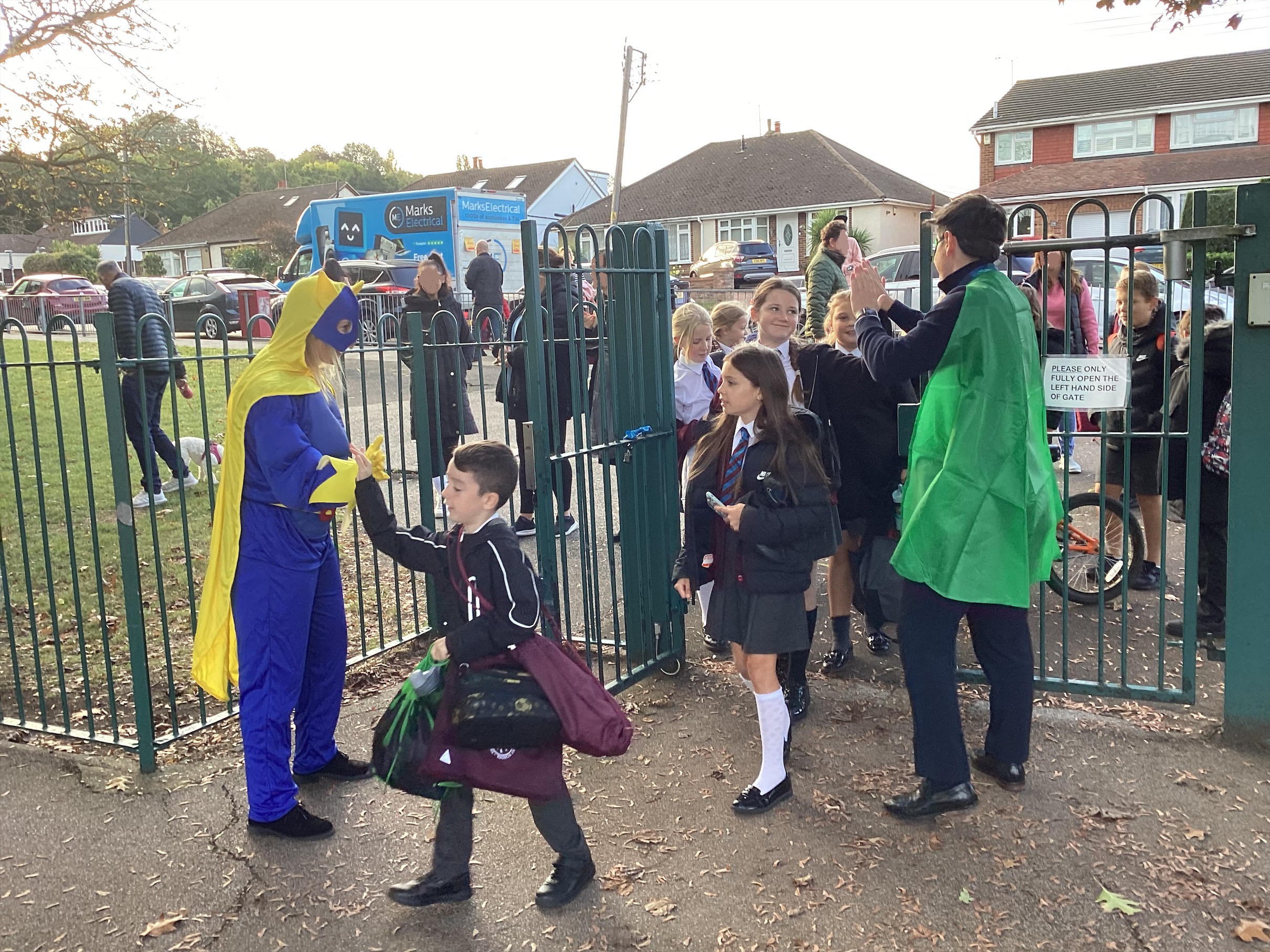Greeting Pupils 2.jpeg