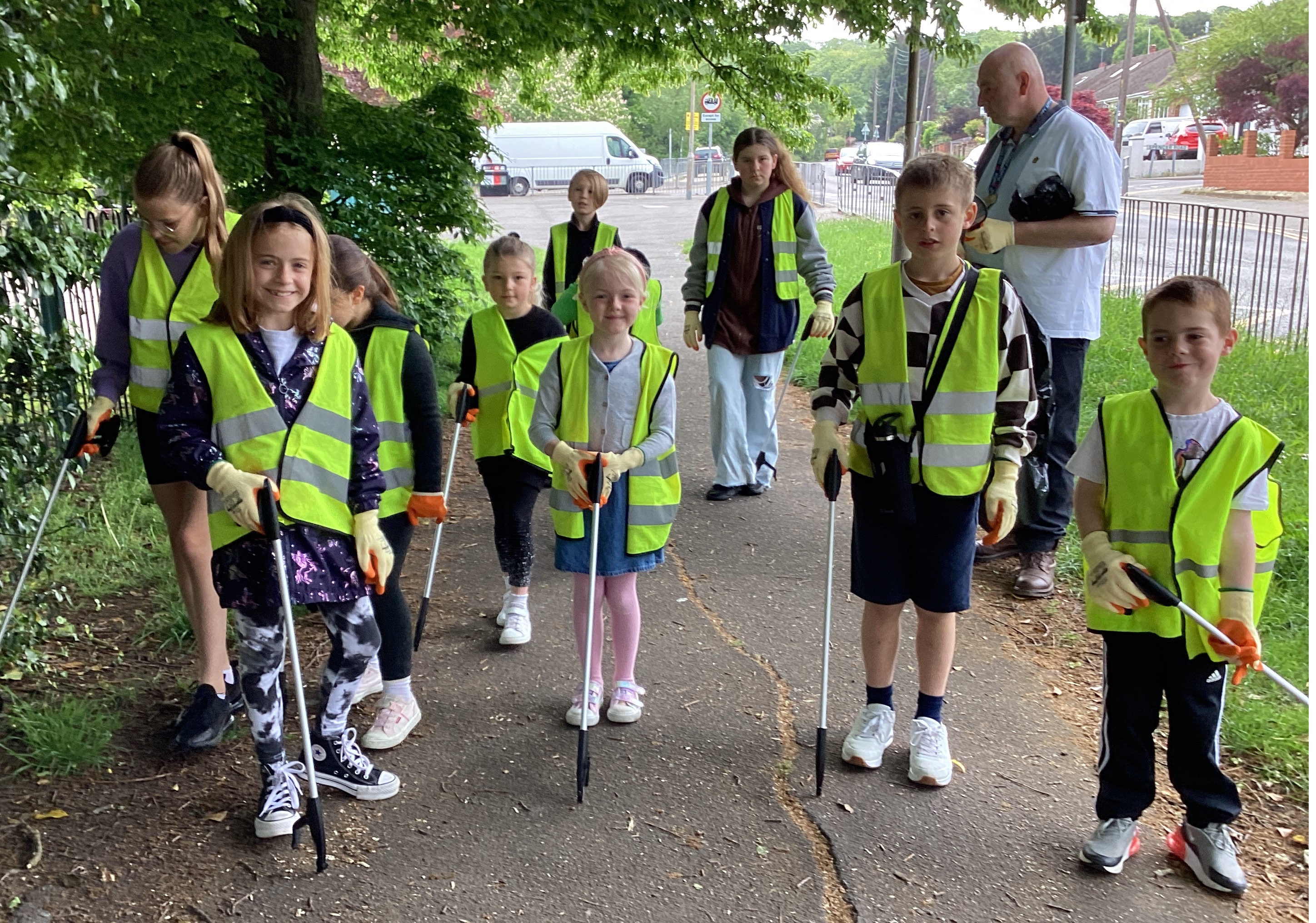 Eco Wariors Litter Pick June 2023 2.jpg